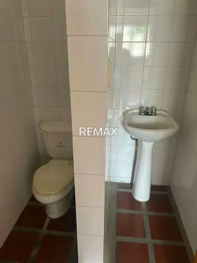 EN VENTA COMODO APARTAMENTO EN EL ESTE DE 140 MTS2 - 16