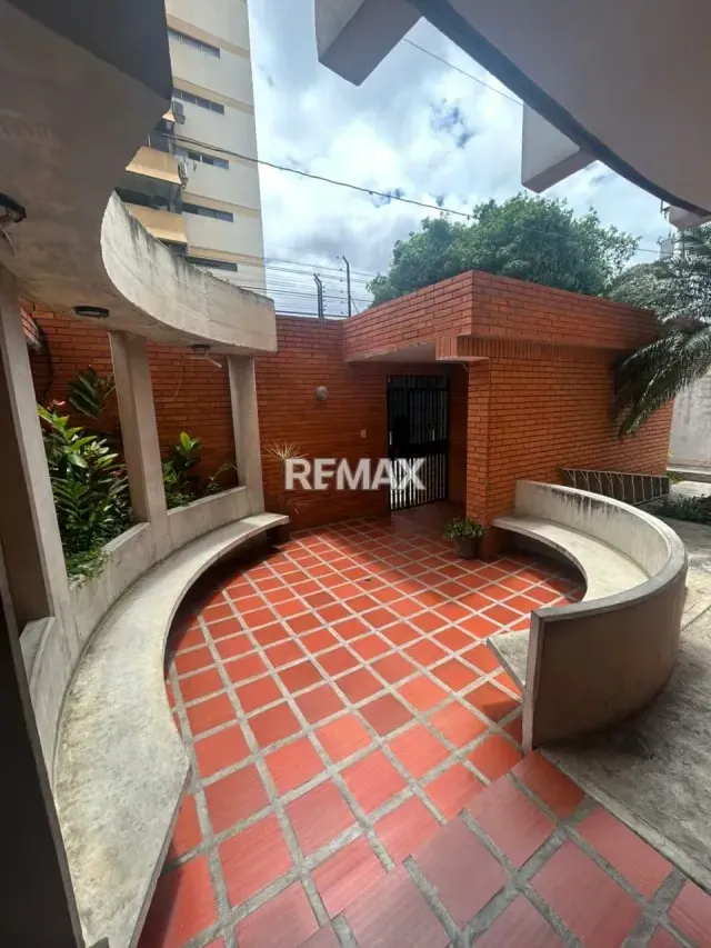 EN VENTA COMODO APARTAMENTO EN EL ESTE DE 140 MTS2 - 19