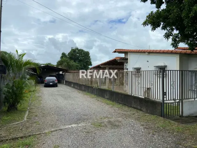 Excelente granja productiva en el Municipio Ospino - 9