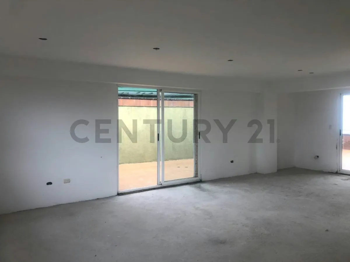 HA-PENT HOUSE PH-D a estrenar, DE 2 NIVELES EN OBRA GRIS. En Carrizal - 8