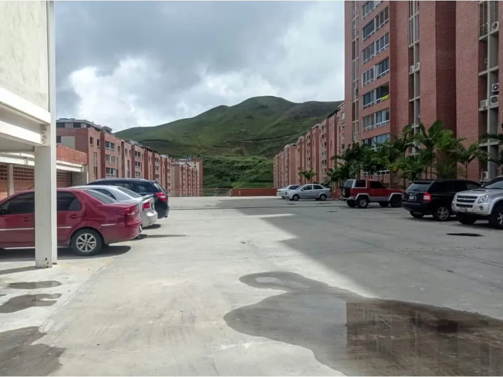Apartamento en Venta Conj. Residencial El Encantado 2H/2B/1PE 66M2 - 22