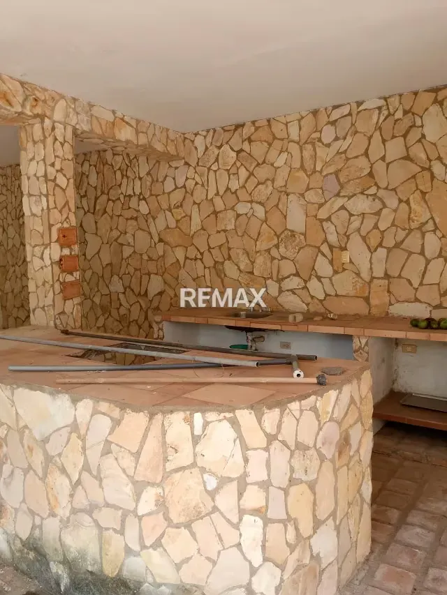 GRAN OPORTUNIDAD! En venta Terreno con estructura para construir un apartamento - 3