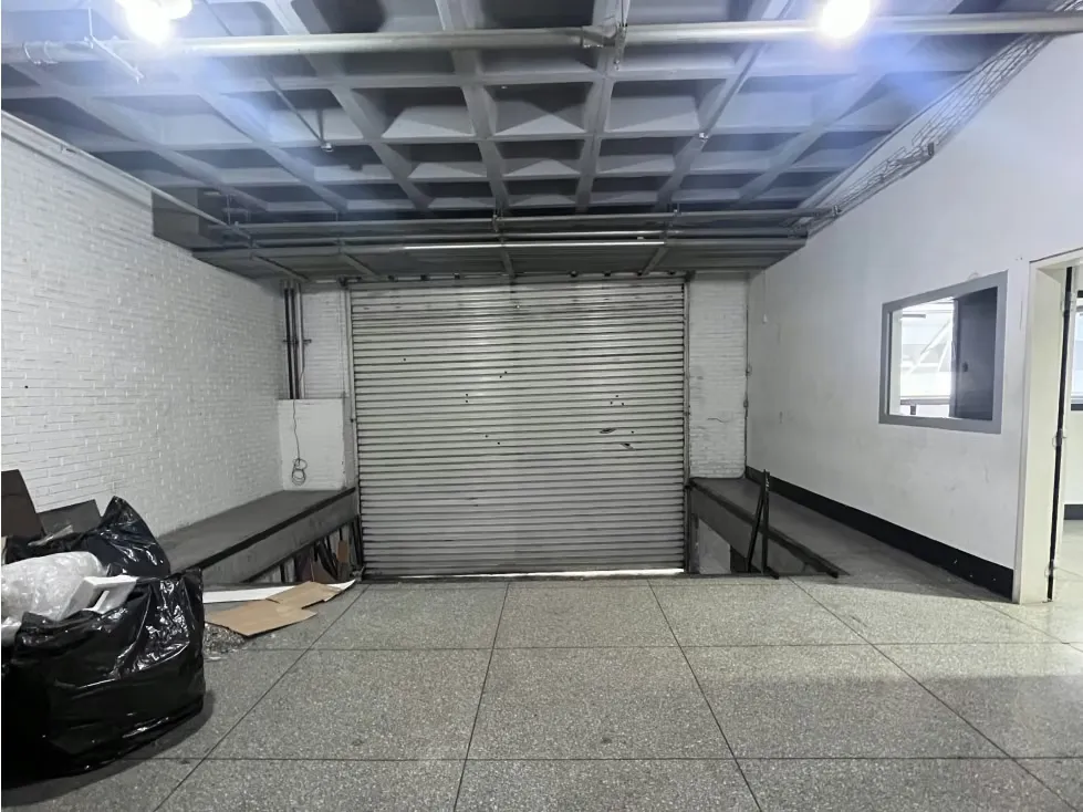 Local Comercial Alquiler en Boleíta Norte, (Planta Baja) 625m (IG)
