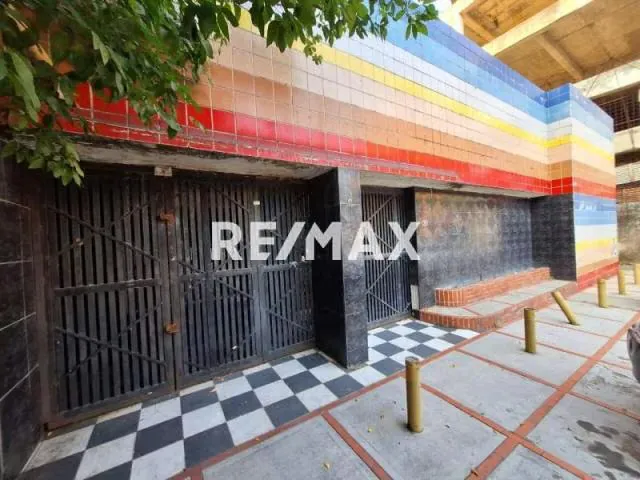 Local en Venta Av Bolivar Norte
