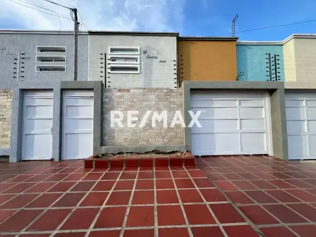 Town house actualizado en venta en la Urbanización Coromoto, San Francisco