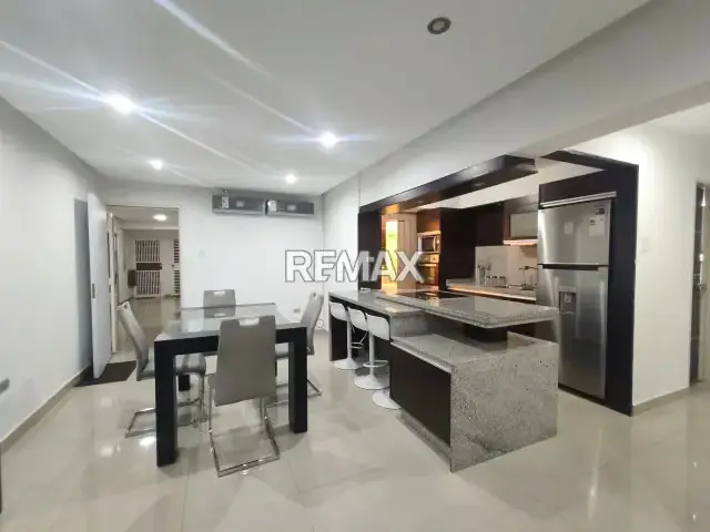 ALQUILER DE APARTAMENTO AMOBLADO AV LARA