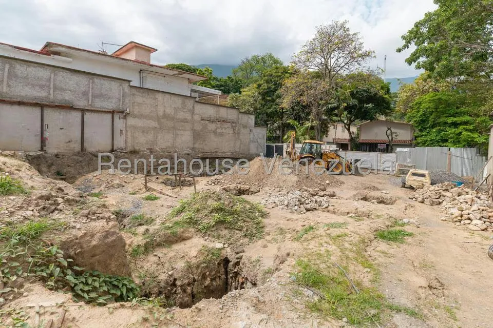 Terreno (Residencial) en Venta en La Floresta, Distrito Metropolitano - 3