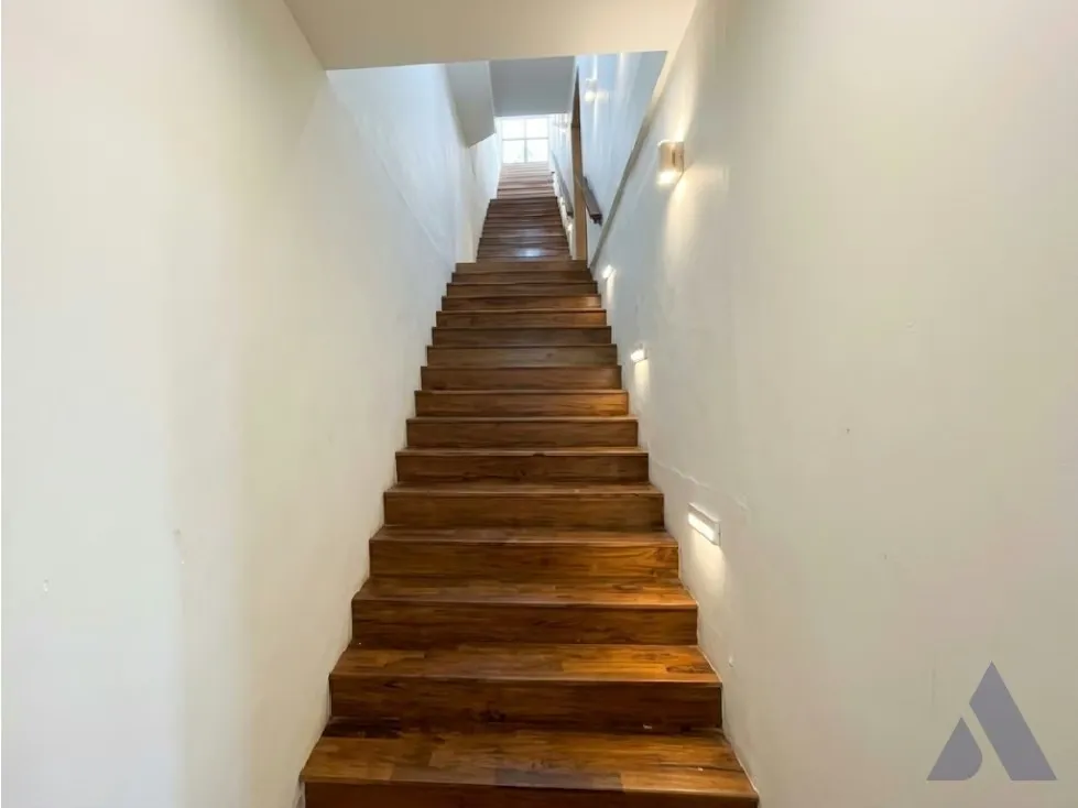 Se vende casa 600m2 Bello Monte 0822 - 9