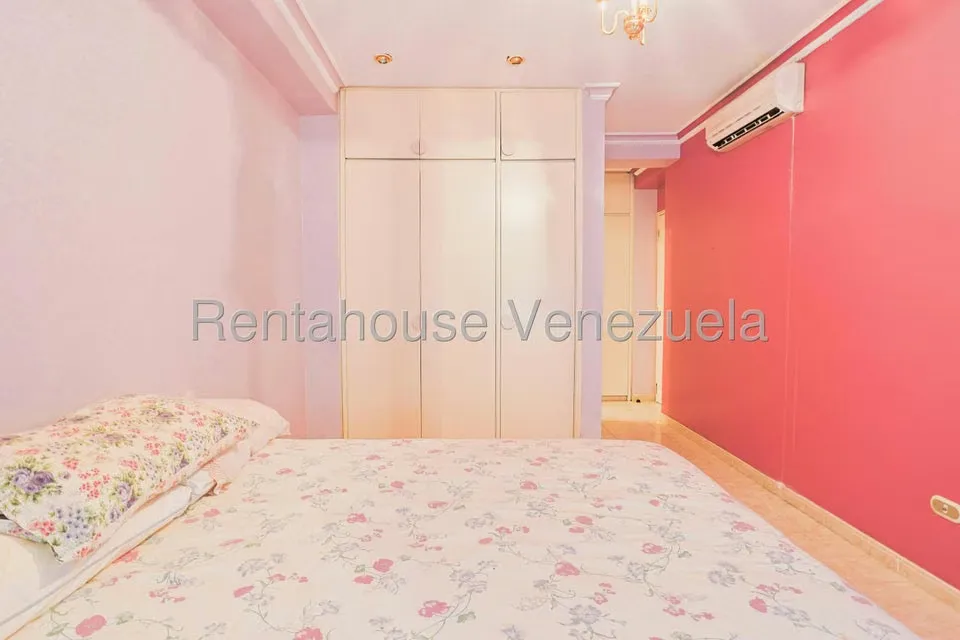 Apartamento (Duplex) en Venta en Miranda, Distrito Metropolitano - 21