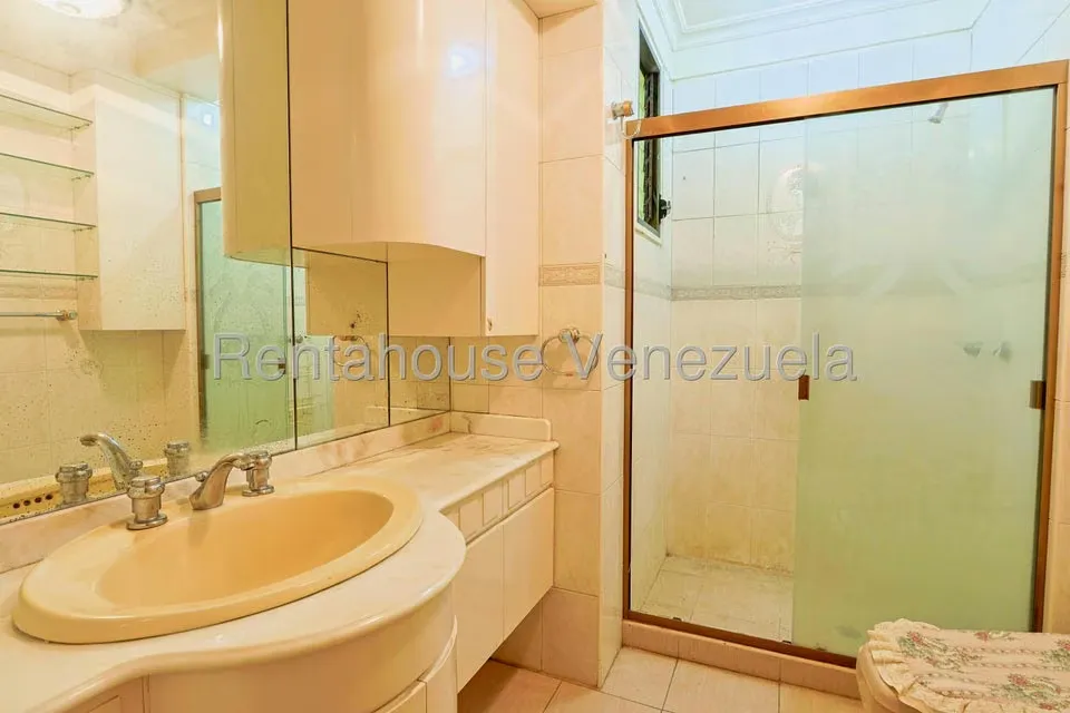 Apartamento (Duplex) en Venta en Miranda, Distrito Metropolitano - 22