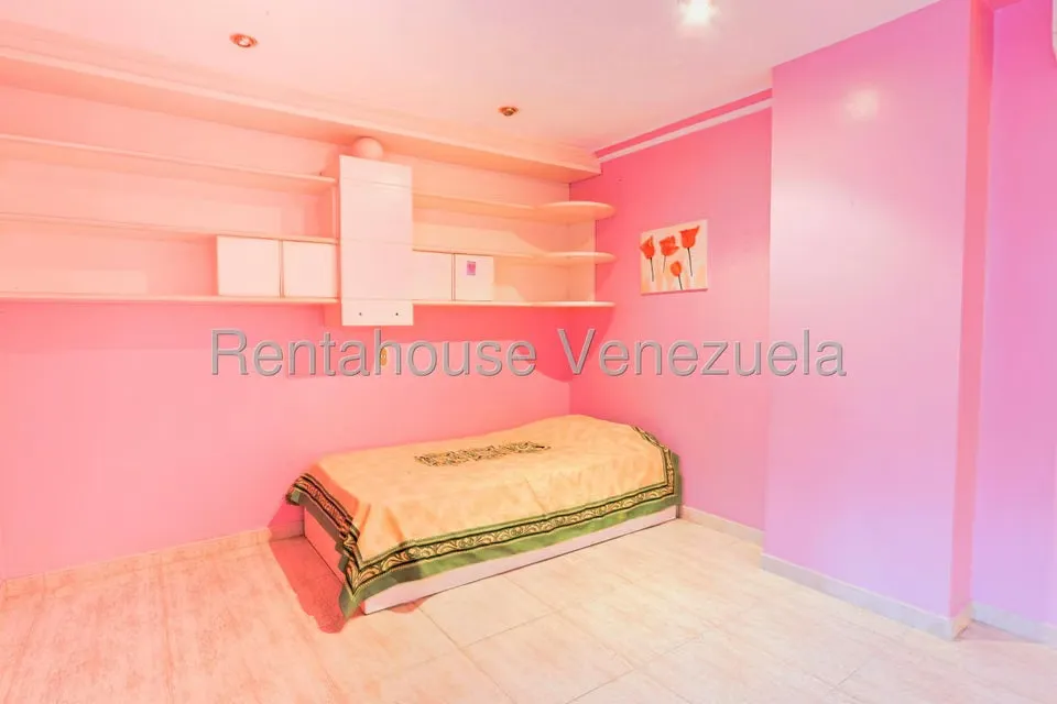 Apartamento (Duplex) en Venta en Miranda, Distrito Metropolitano - 23