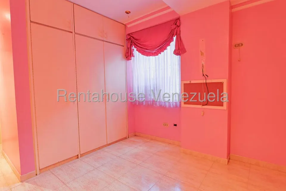 Apartamento (Duplex) en Venta en Miranda, Distrito Metropolitano - 25