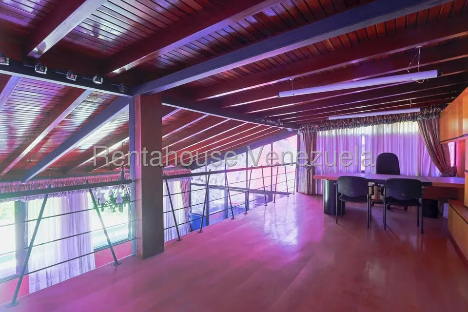 Apartamento (Duplex) en Venta en Miranda, Distrito Metropolitano - 36