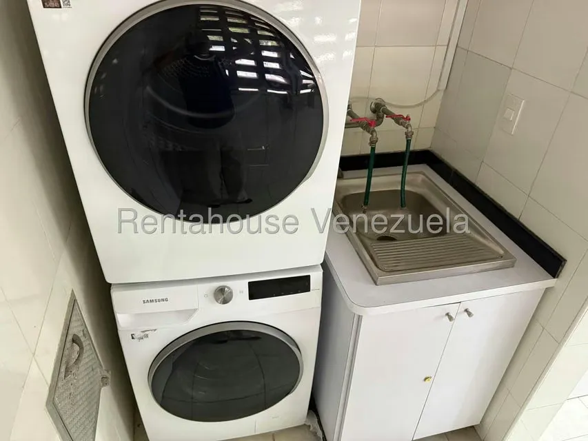 Apartamento (1 Nivel) en Alquiler en La Castellana, Distrito Metropolitano - 14