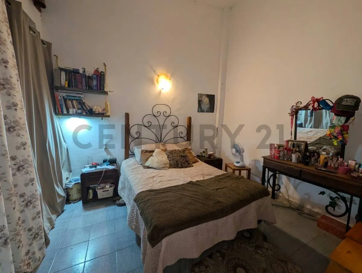OPORTUNIDAD! 3 PROPIEDADES POR UN SOLO PRECIO EN LOS ROBLES, MANEIRO - 30