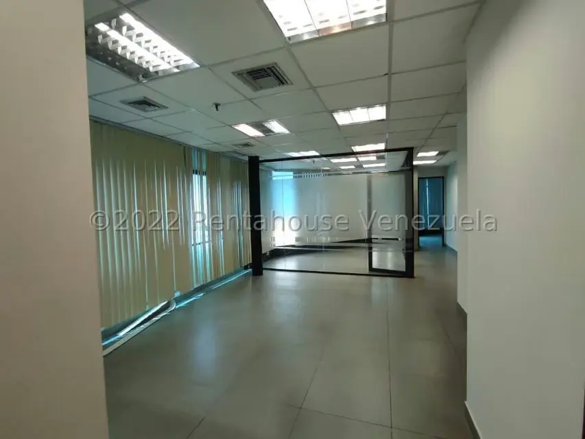 Oficina en Alquiler en Sabana Grande, Distrito Metropolitano - 2