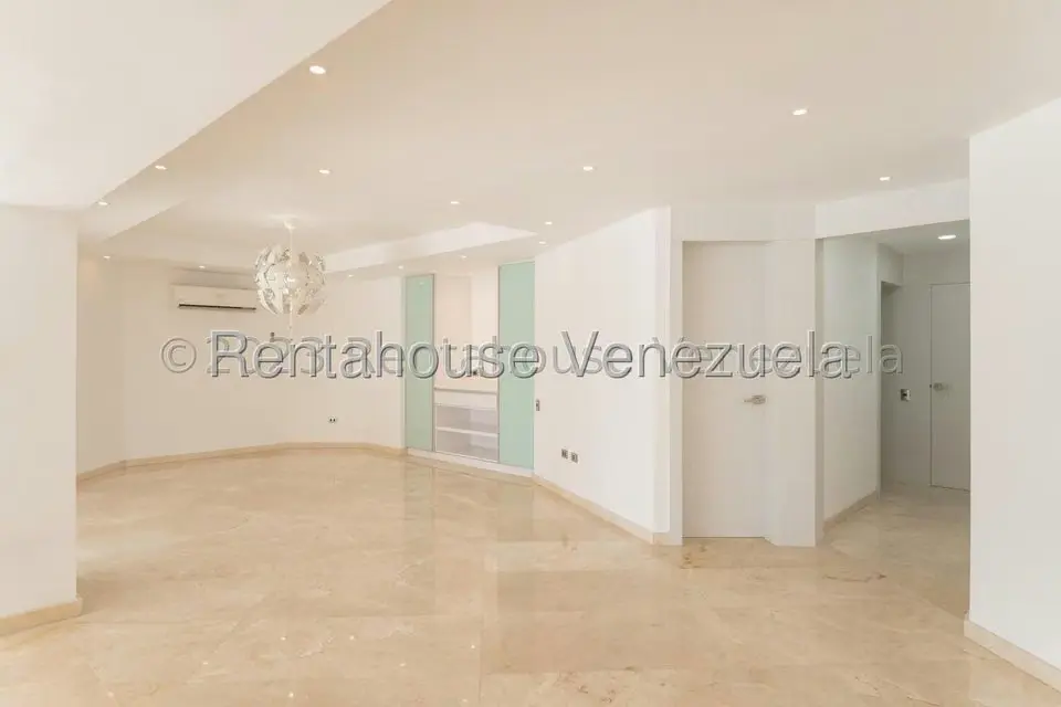 Casa (1 Nivel) en Venta en La Lagunita Country Club, Distrito Metropolitano - 19
