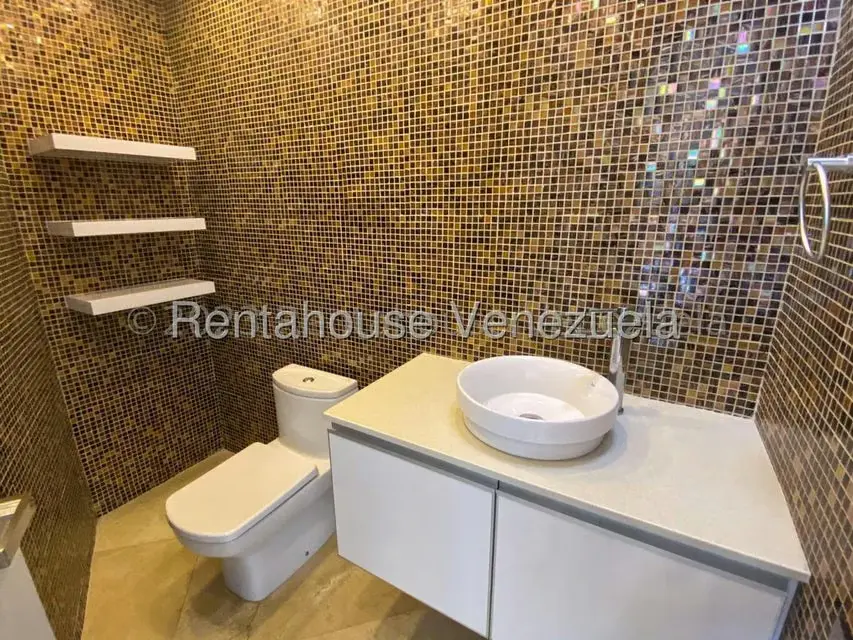 Casa (1 Nivel) en Venta en La Lagunita Country Club, Distrito Metropolitano - 26