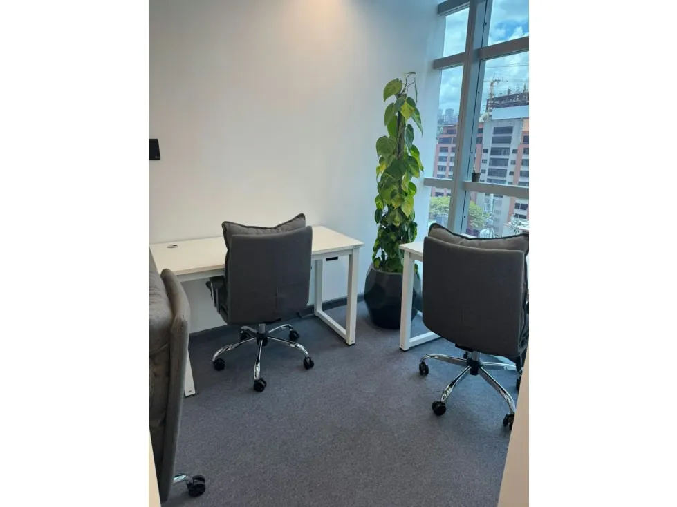 Alquilo oficina 8m2 Las Mercedes 6606 - 2