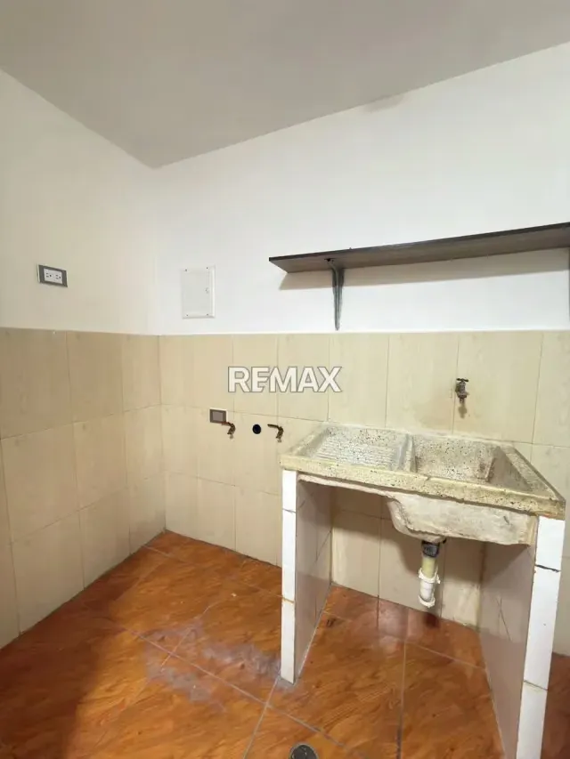 Apartamento Tipo Estudio en alquiler, ubicado en Cueva del Oso. - 11