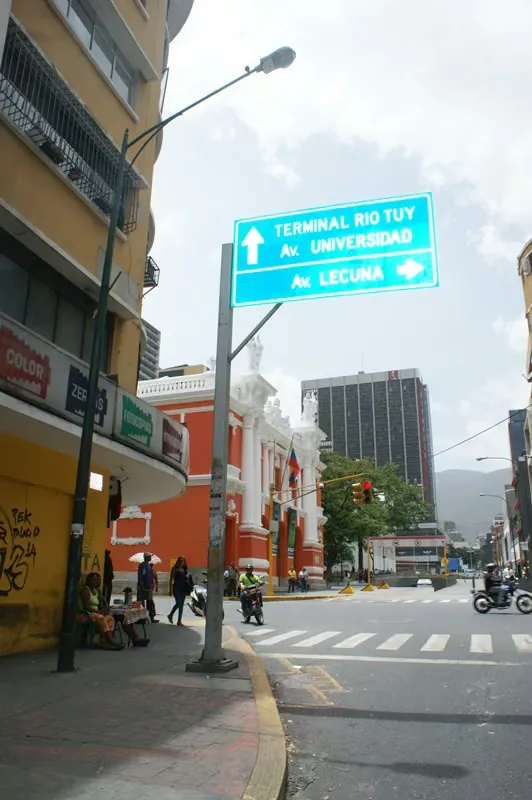 Se vende edificio 1377m2 Santa Teresa 6397 - 12