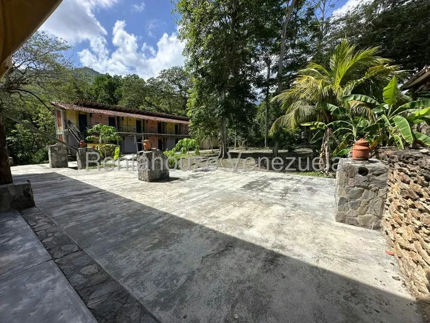 Comercial (Posada) en Venta en Cumboto, Aragua - 4