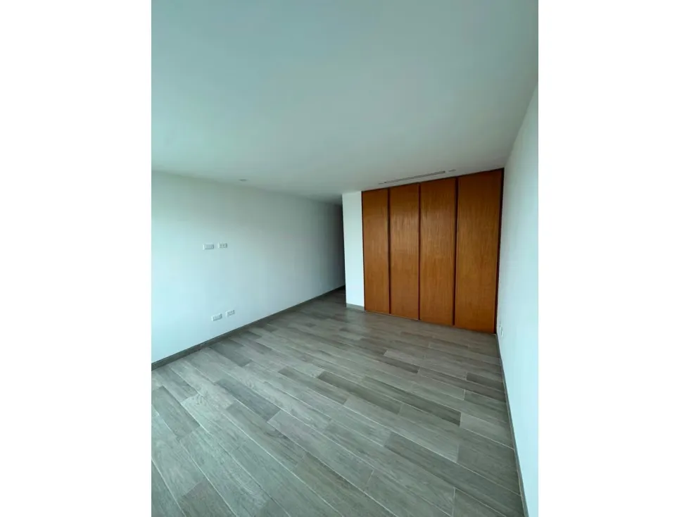 Se vende Apto 360m² 4h+s/6b/2p Los Chorros - 14