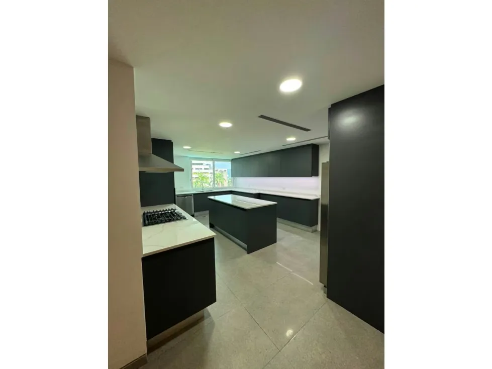 Se vende Apto 360m² 4h+s/6b/2p Los Chorros - 4