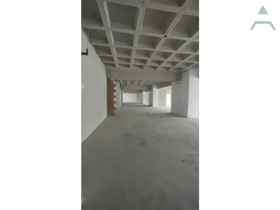 Se alquila Oficina 135m² Las Mercedes - 4