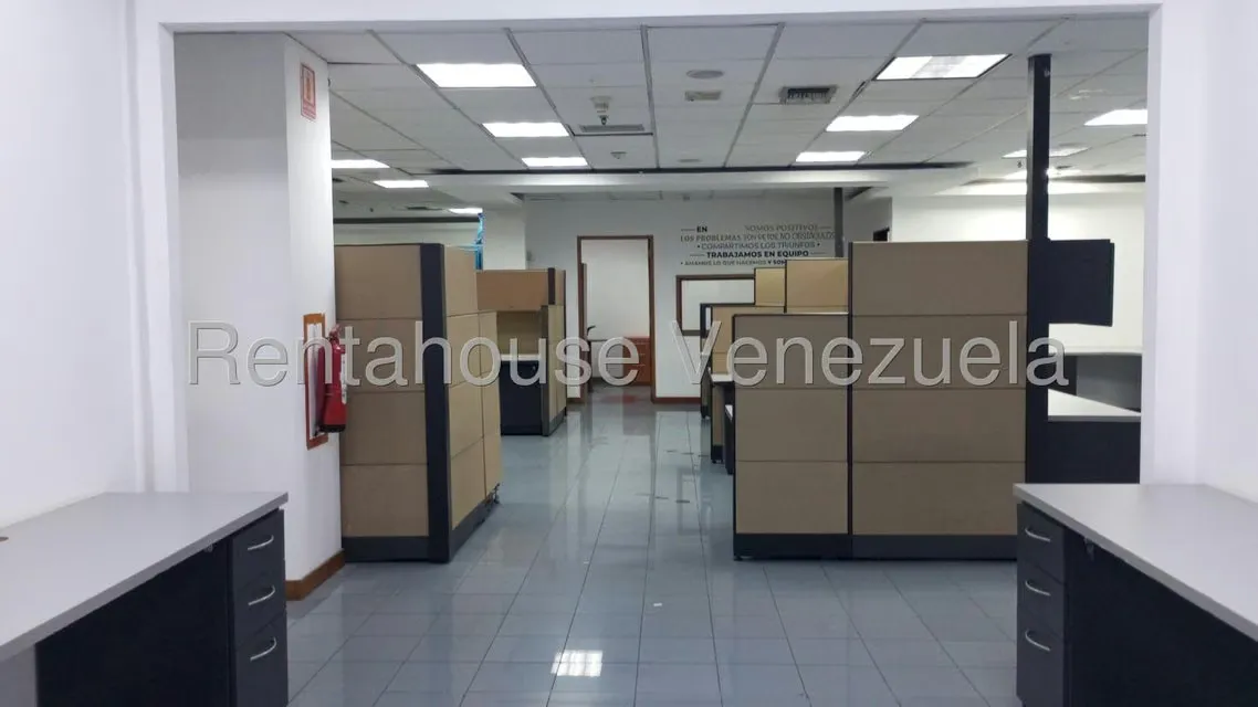 Oficina en Alquiler en La Urbina, Distrito Metropolitano - 17