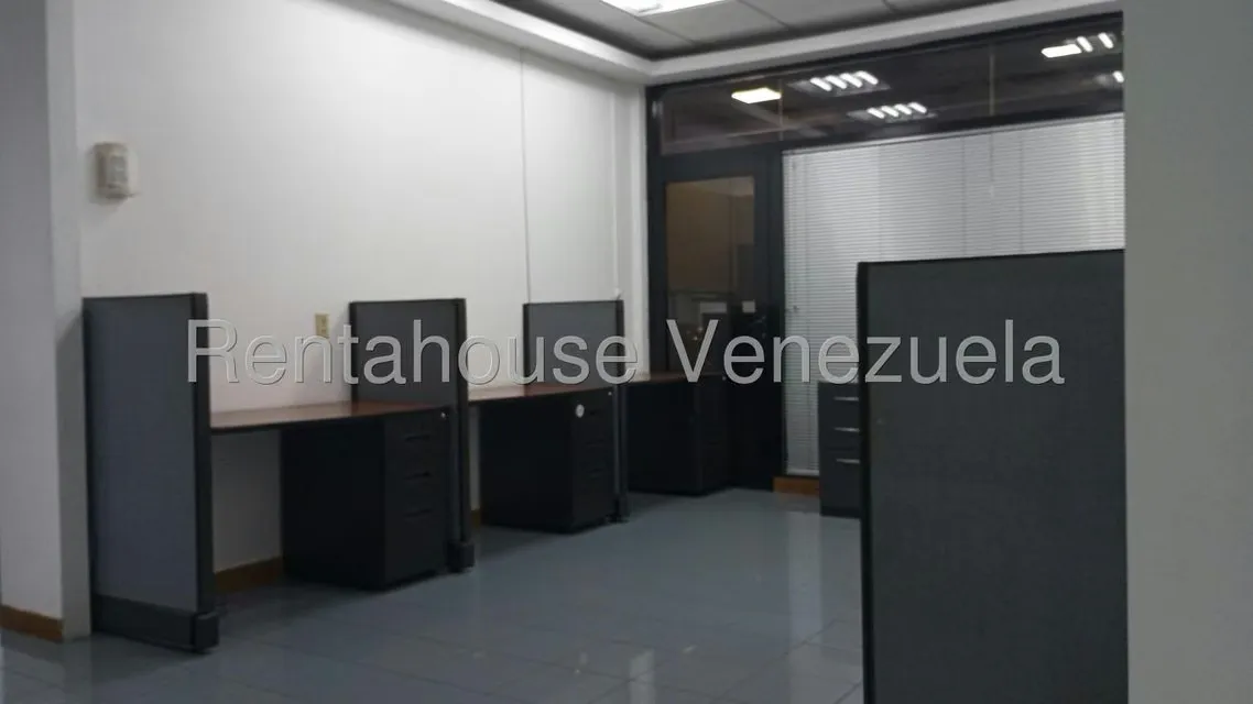Oficina en Alquiler en La Urbina, Distrito Metropolitano - 21