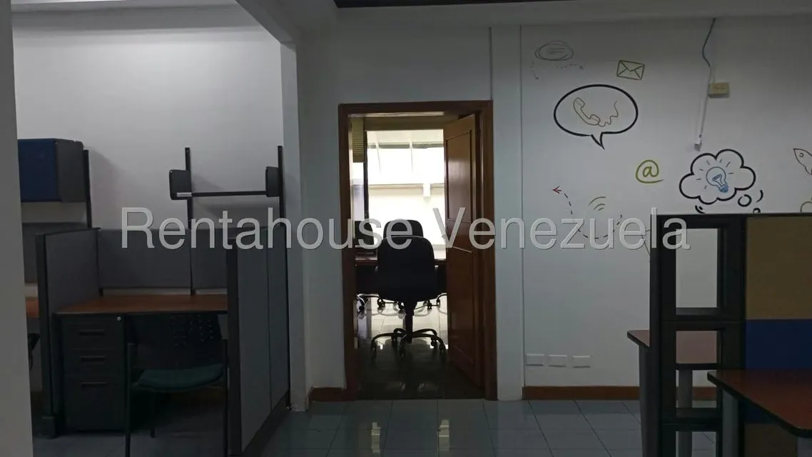 Oficina en Alquiler en La Urbina, Distrito Metropolitano - 24
