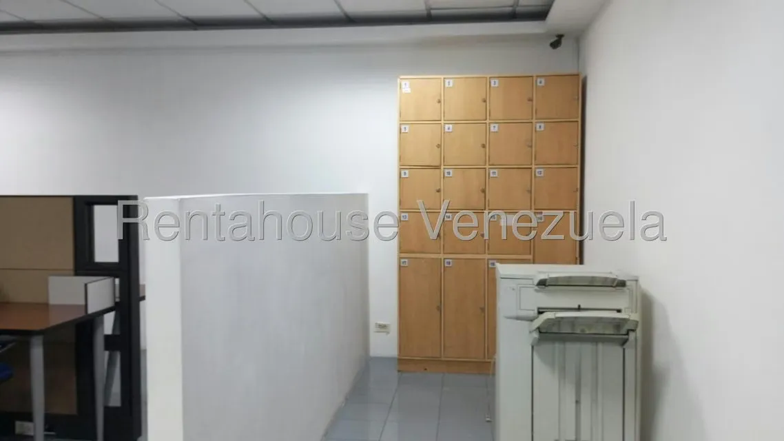 Oficina en Alquiler en La Urbina, Distrito Metropolitano - 29