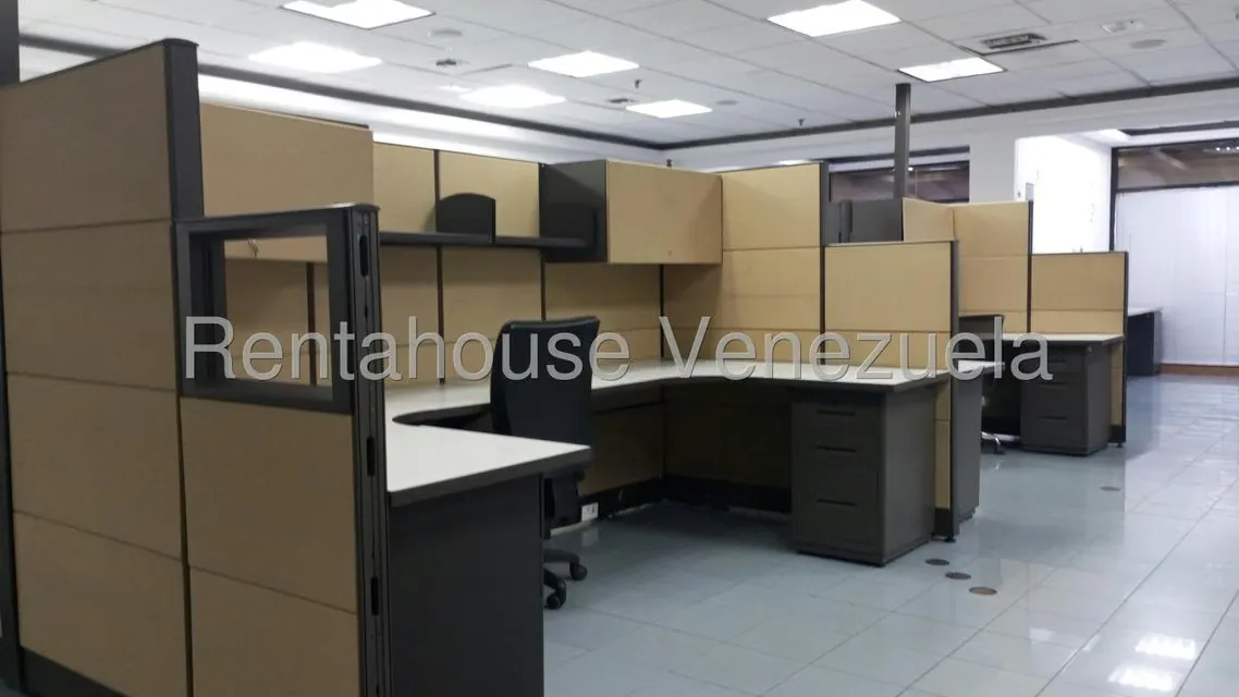 Oficina en Alquiler en La Urbina, Distrito Metropolitano - 37