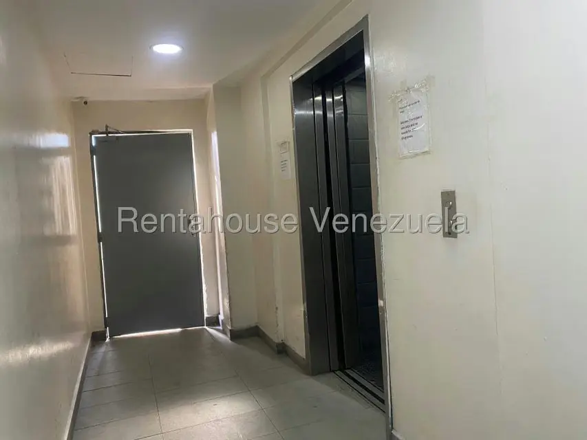 Local Comercial en Alquiler en La Granja, Carabobo - 11