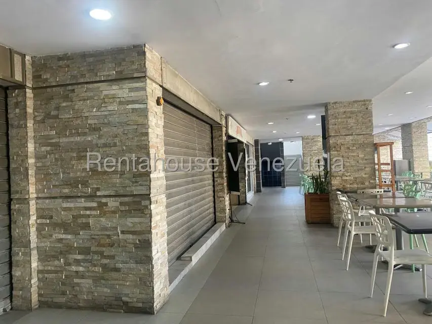 Local Comercial en Alquiler en La Granja, Carabobo - 2