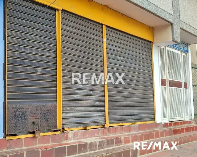 ESPACIOSO Y FUNCIONAL LOCAL EN VENTA CENTRO DE PORLAMAR MARIÑO ISLA DE MARGARITAPORLAMAR - 4