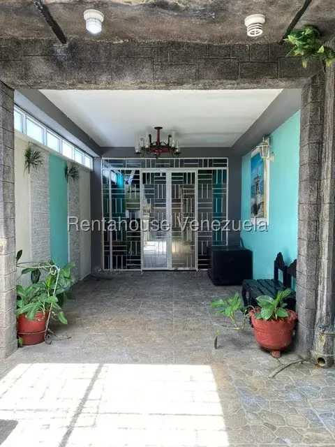 Casa (Duplex) en Venta en Maturin, Monagas - 2
