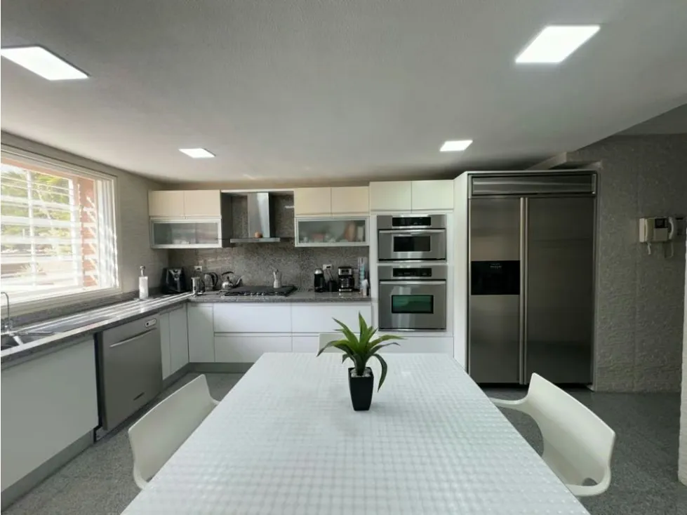 Se vende casa 464m2 La Lagunita 0399 - 11