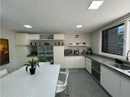View 10