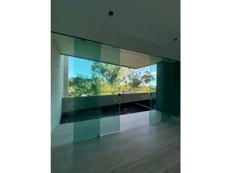 PLANTA BAJA EN VENTA 209 M2 - URB LA LAGUNITA - 11