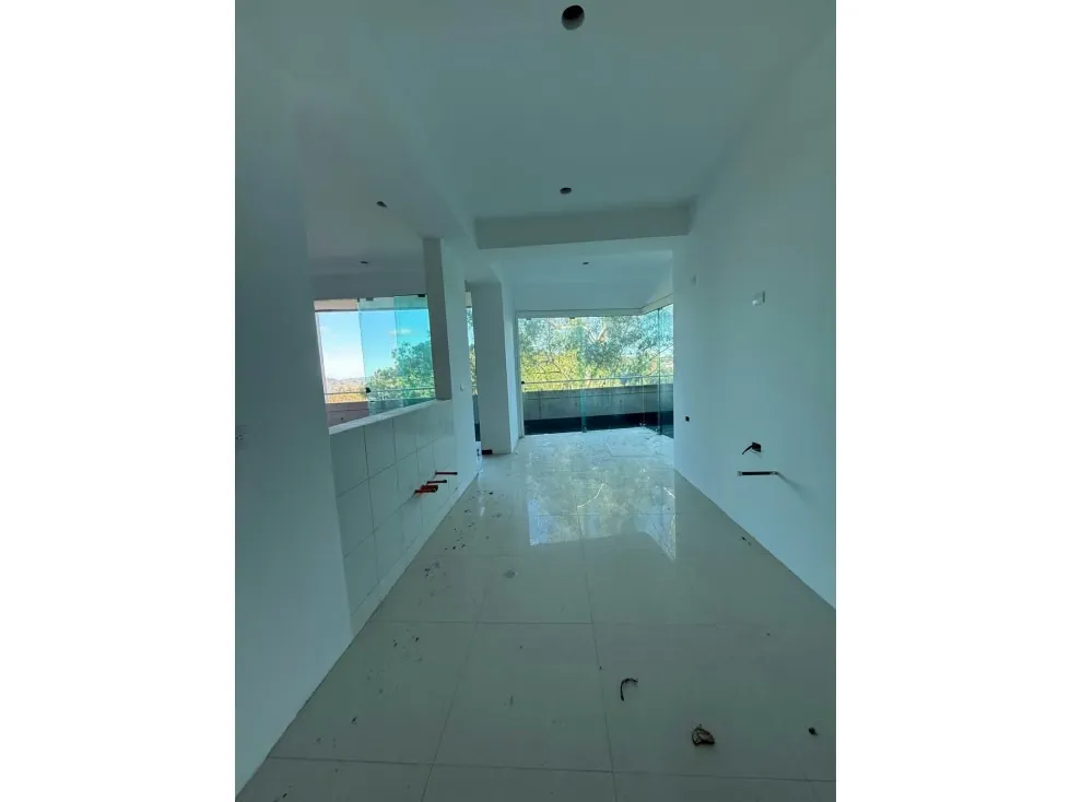 PLANTA BAJA EN VENTA 209 M2 - URB LA LAGUNITA - 7