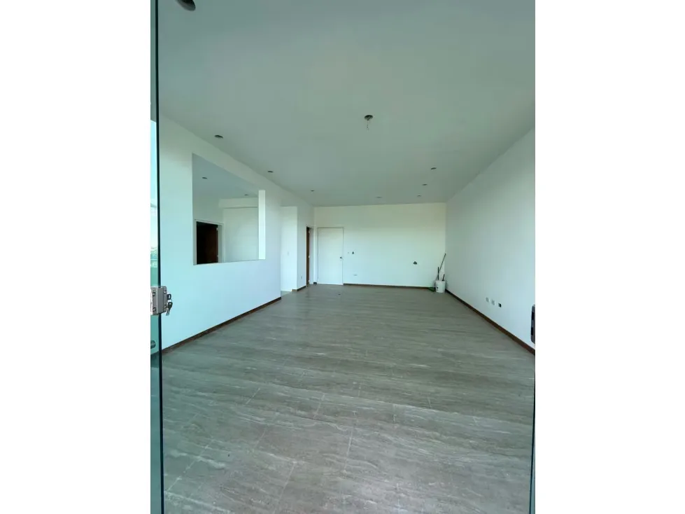 PLANTA BAJA EN VENTA 209 M2 - URB LA LAGUNITA - 8