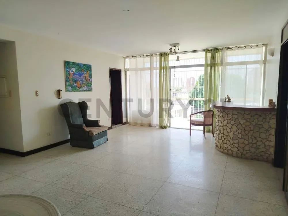 Alquiler de Apartamento amplio y con excelente ubicacion - 5