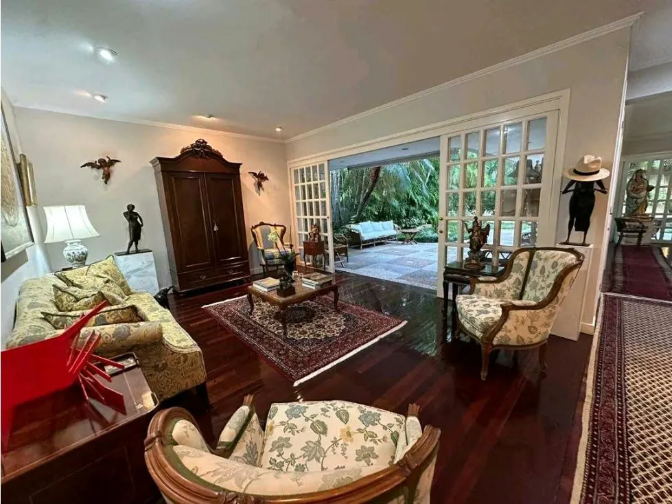 Se Vende Casa 650 M2 en la Urbanización Altamira - 7
