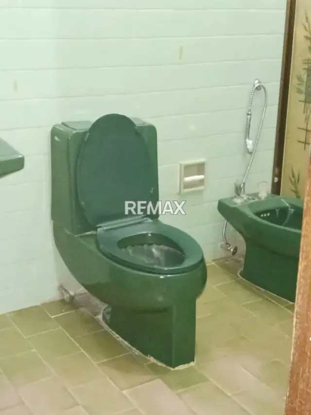 Espectacular inmueble clásico de grandes espacios ubicado en zona privilegiada en Av Libertador con cruce a Negro Primero, en Maturín Edo. Monagas, propició para Comercio o Vivienda - 17