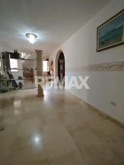 Invierte donde la ubicación marca la diferencia. Casa + terreno en El Valle. Isla de Margarita