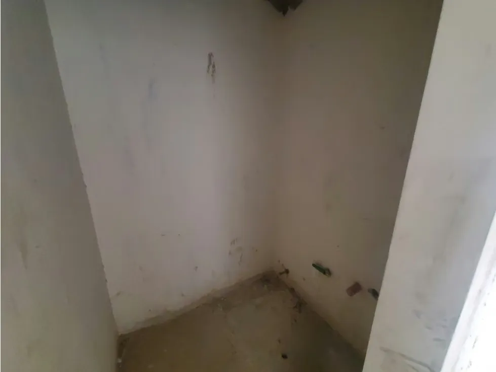 Vendo oficina 89mts2 Los Dos Caminos - 13