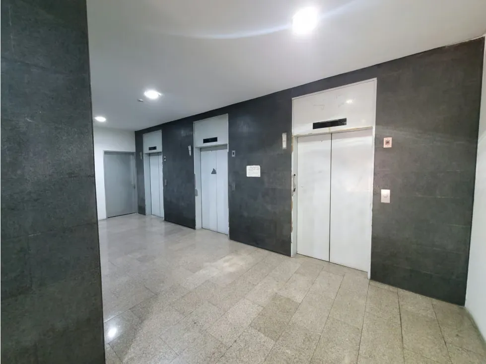 Vendo oficina 89mts2 Los Dos Caminos - 5