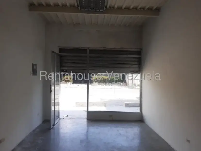 Comercial (Local Comercial) en Alquiler en Avenida Bolivar, Zulia